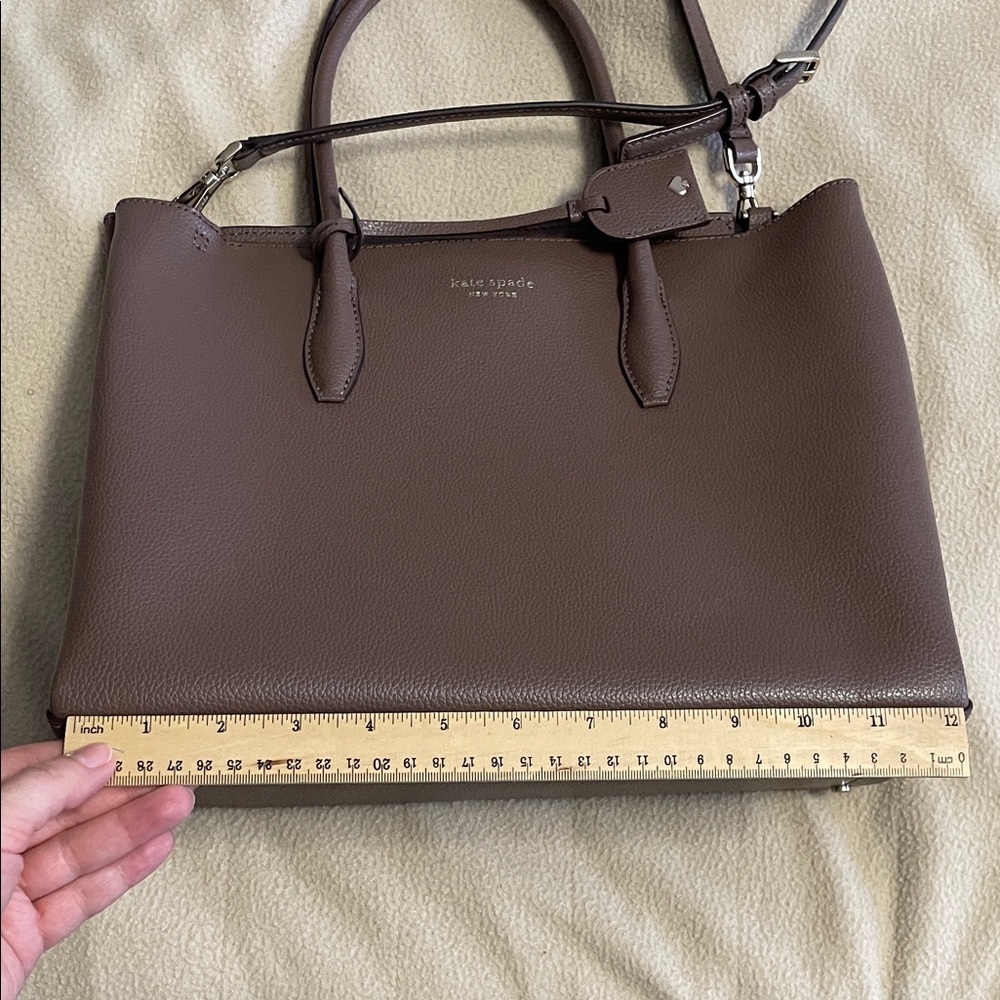 Kate Spade ♠️ UEC Taupe Brown Leather Shoulder crossbody or handbag - Picture 13 of 15